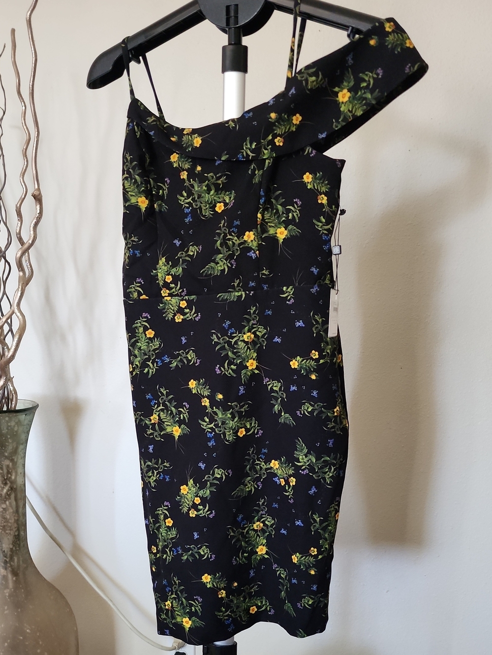 Laundry By Shelli Segal Black One-Shoulder Floral Sheath Dress